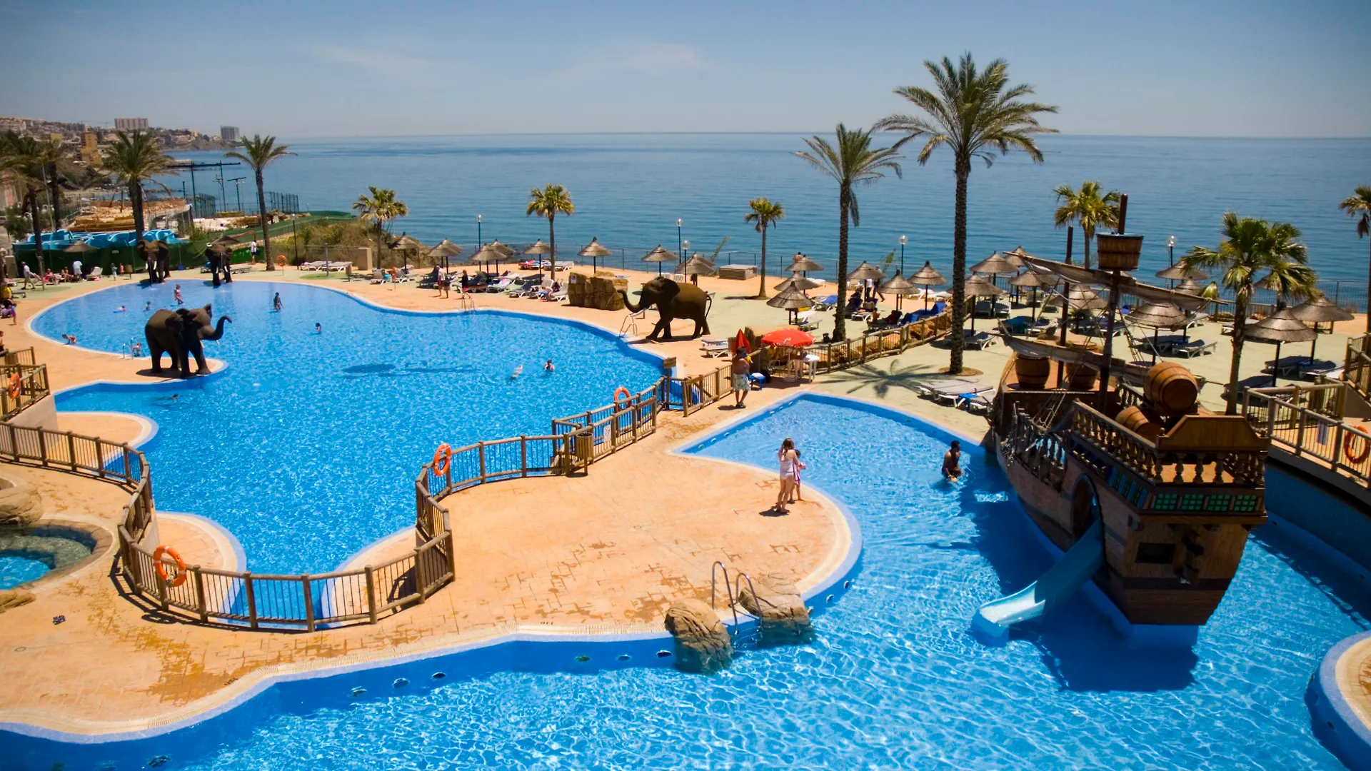Holiday World Polynesia Benalmádena Hotel
