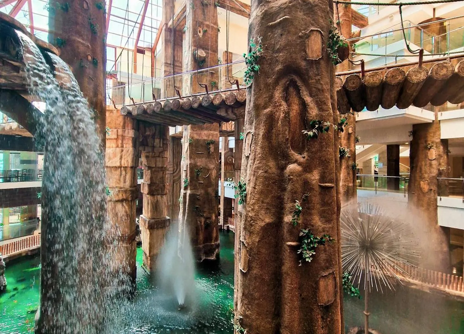בנאלמדנה Holiday World Polynesia מלון