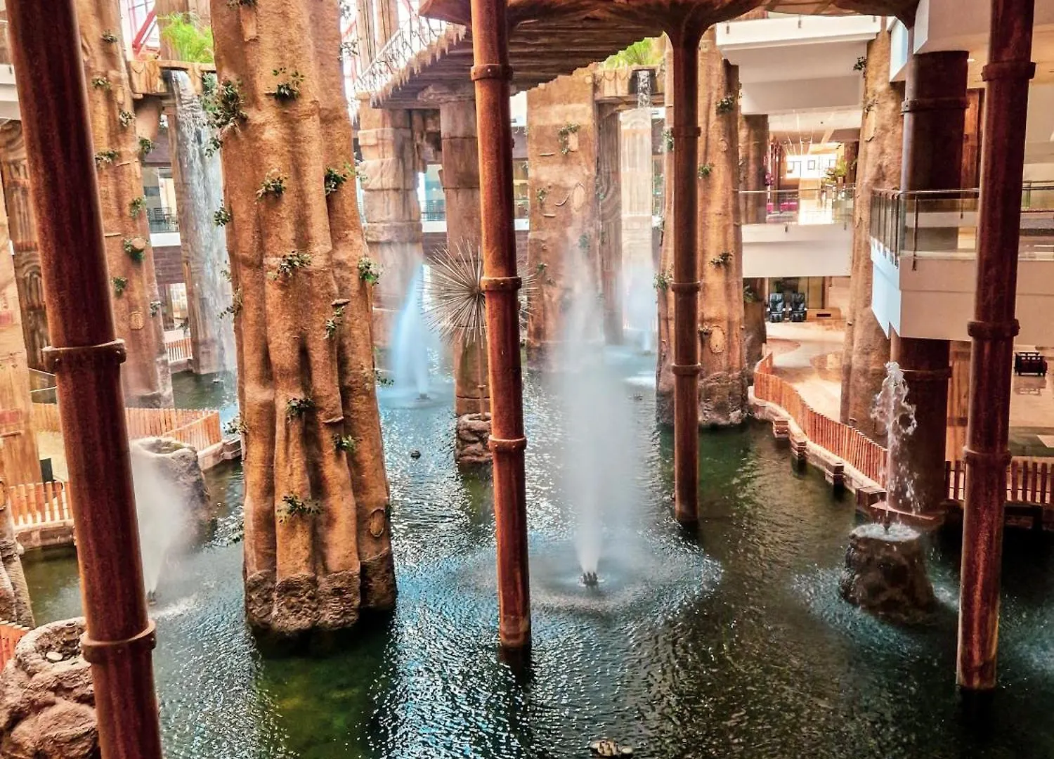 **** Hotel Holiday World Polynesia Benalmádena Španělsko